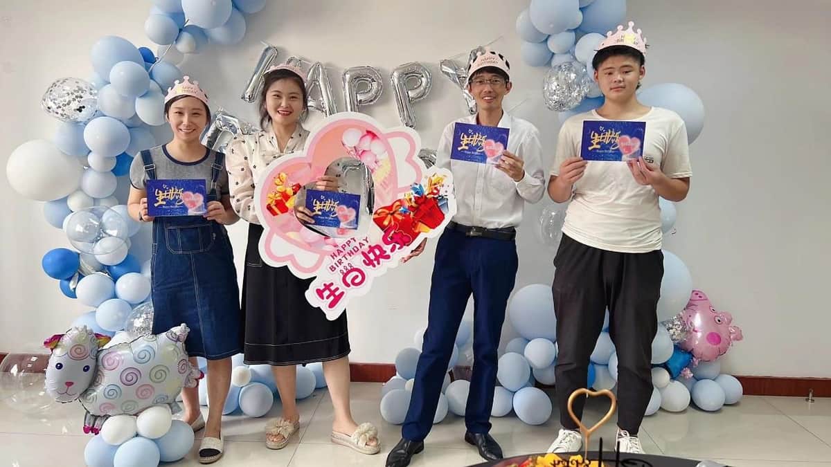 8月员工生日会｜明媚灿烂 向阳而生，现场图片 2